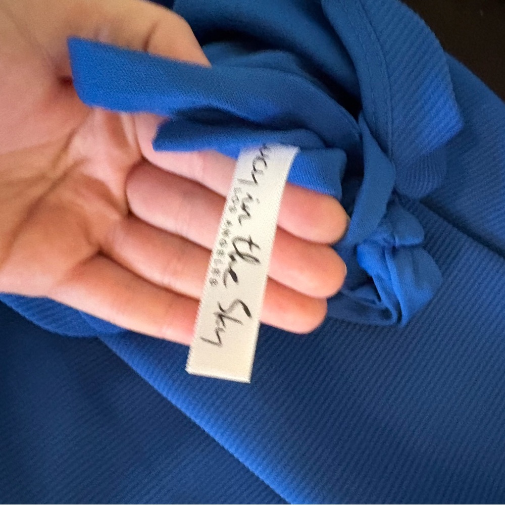 Elegant Blue Spaghetti Strap Dress - Picture 5 of 5